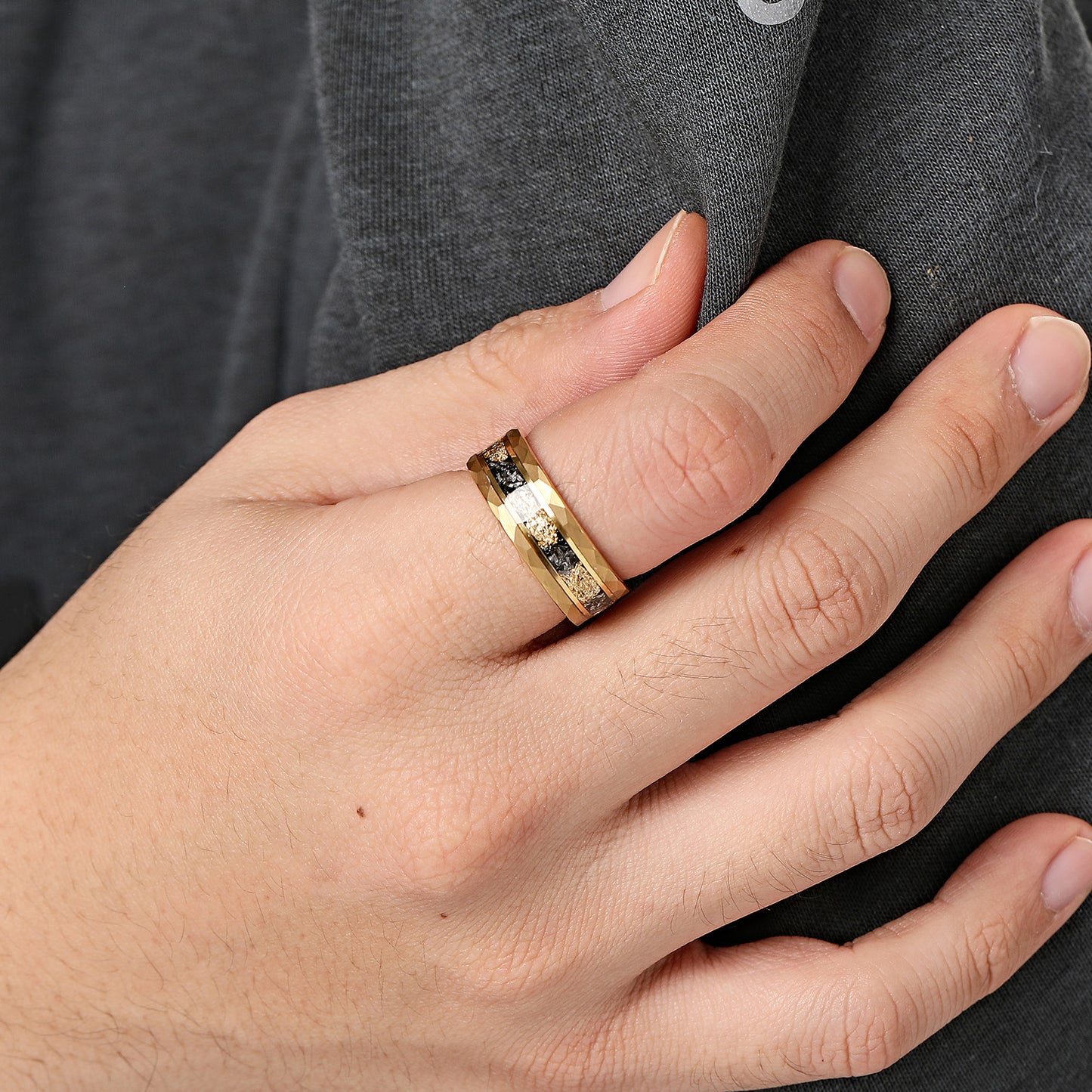 Hammered Mens Tungsten Carbide Wedding Bands with Gold Foil Inlay (HI-0206)